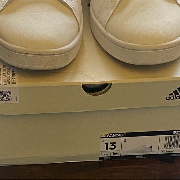 Almost new, Adidas Men's White Sneakers (Adidas Advantage) - Picture 4 of 6